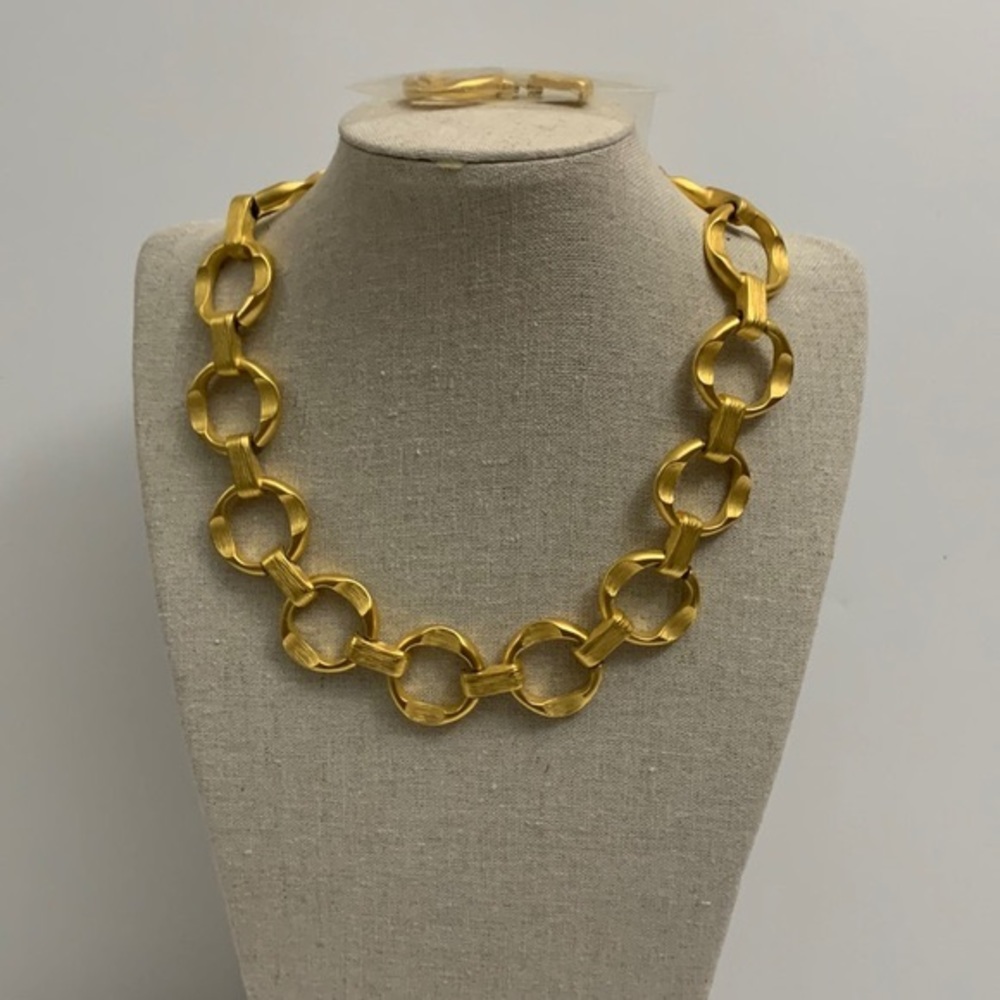 JBK Jacqueline Bouvier Kennedy Necklace Replica by Camrose & Kross